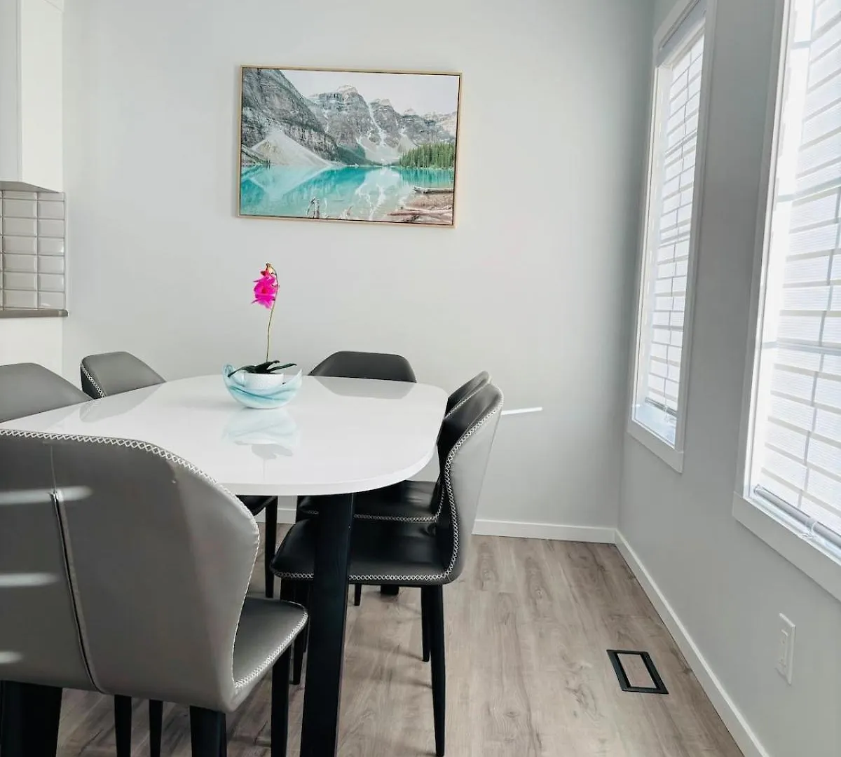 Holiday home House Near Spruce Meadows Rolling Hills View Villa Calgary