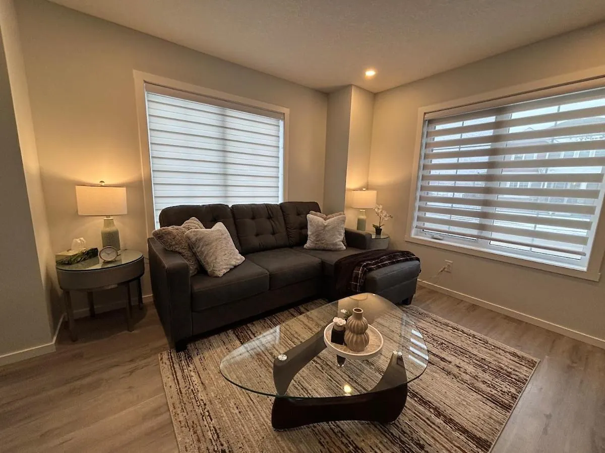 Holiday home House Near Spruce Meadows Rolling Hills View Villa Calgary Canada